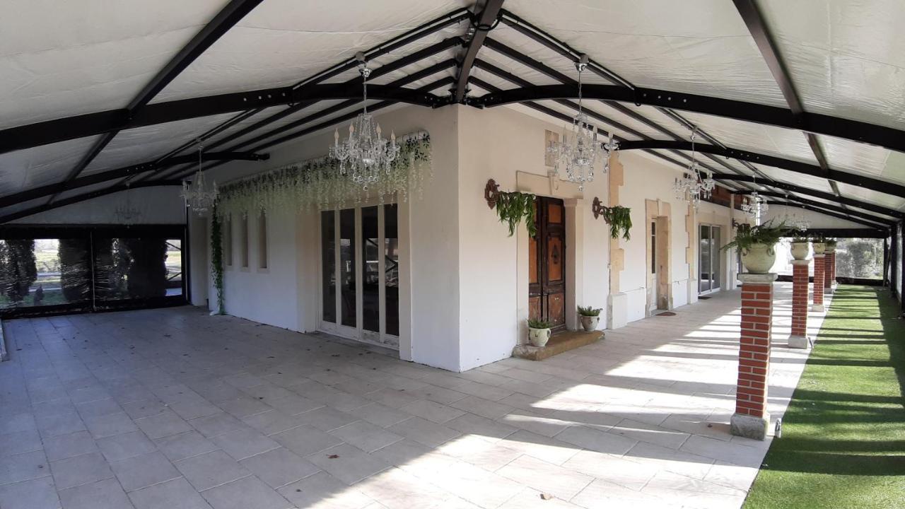 Mas du Versadou Saint-Gilles (Gard) Exterior foto